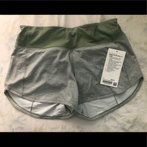Lululemon Speed Up MR Short 4* NWT SIZE 6